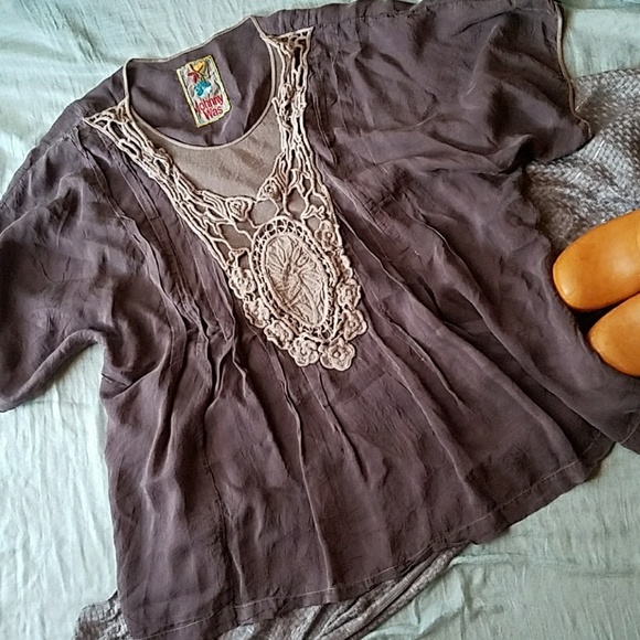 Johnny Was Tops - Johnny Was crochet embroidered XL